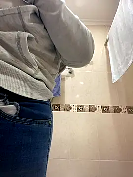 Fancyxlove online show from 12, 11, 2025