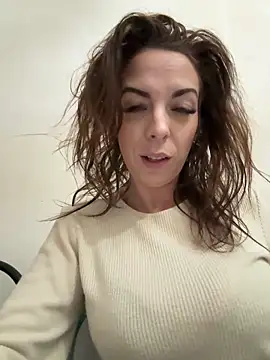 Almmaxxxx online show from 5, 10, 2025