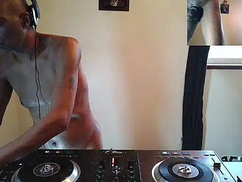 Snapshot of longdick4you8686 chatting on 7, 3, 2026 longdick4you8686 online show from 7, 3, 2026