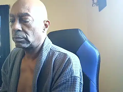 Snapshot of longdick4you8686 chatting on 8, 3, 2026 longdick4you8686 online show from 8, 3, 2026