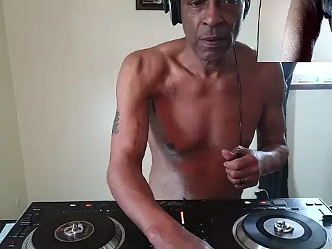 Snapshot of longdick4you8686 chatting on 21, 3, 2026 longdick4you8686 online show from 21, 3, 2026