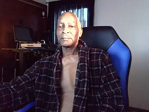 Snapshot of longdick4you8686 chatting on 24, 3, 2026 longdick4you8686 online show from 24, 3, 2026