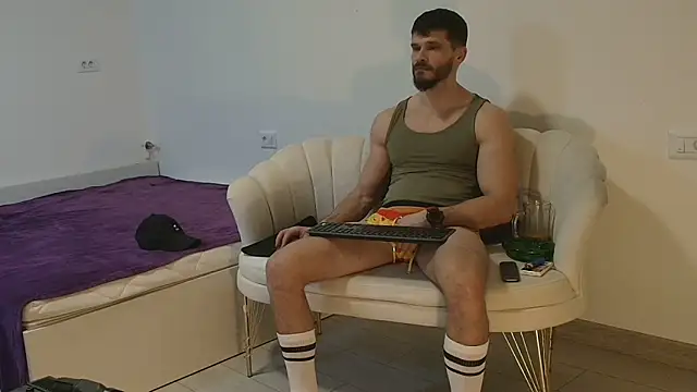 Snapshot of MauroTwin chatting on 23, 2, 2026 MauroTwin online show from 23, 2, 2026