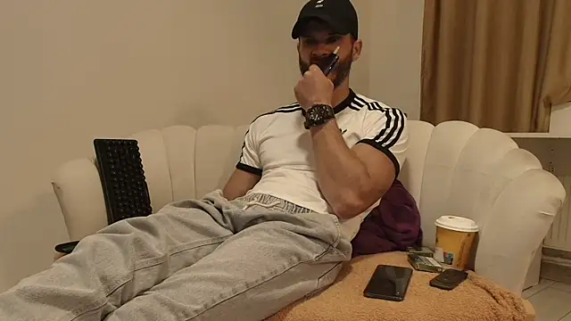 Snapshot of MauroTwin chatting on 16, 5, 2026 MauroTwin online show from 16, 5, 2026