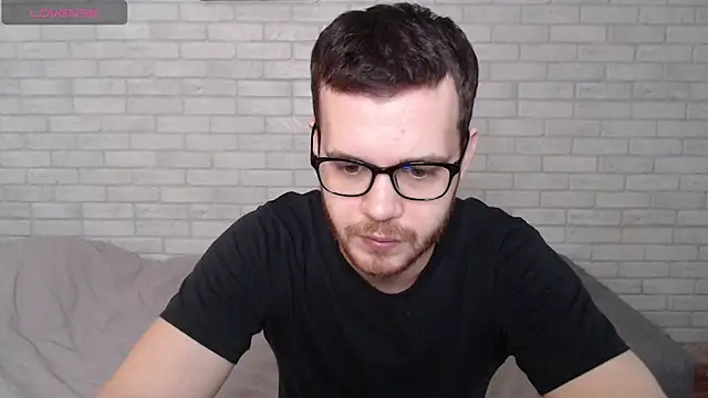 Alexxx horny online show from 25, 3, 2026