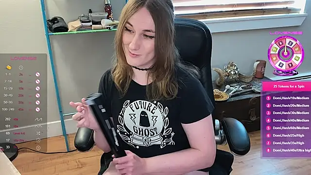 luluvaladon online show from 28, 2, 2025