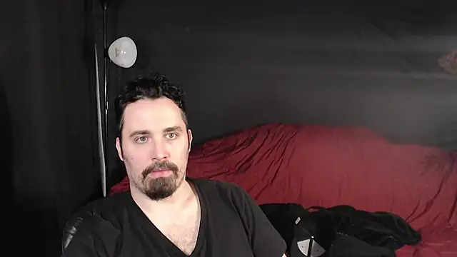 Snapshot of Metalstud chatting on 3, 2, 2025 Metalstud online show from 3, 2, 2025