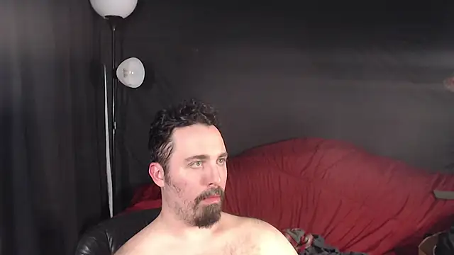 Snapshot of Metalstud chatting on 5, 2, 2025 Metalstud online show from 5, 2, 2025