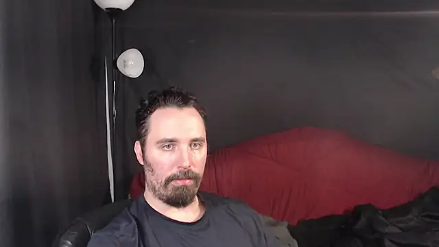 Snapshot of Metalstud chatting on 18, 2, 2025 Metalstud online show from 18, 2, 2025