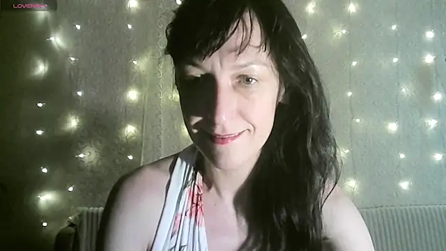 Snapshot of MarieODahliaS chatting on 31, 10, 2025 MarieODahliaS online show from 31, 10, 2025