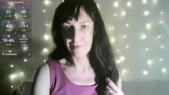 Snapshot of MarieODahliaS chatting on 8, 11, 2025 MarieODahliaS online show from 8, 11, 2025