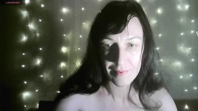 Snapshot of MarieODahliaS chatting on 17, 11, 2025 MarieODahliaS online show from 17, 11, 2025