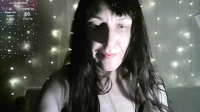 Snapshot of MarieODahliaS chatting on 6, 1, 2026 MarieODahliaS online show from 6, 1, 2026