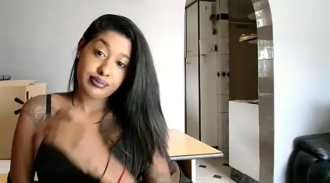 Lisaabrown  online show from 10, 12, 2024