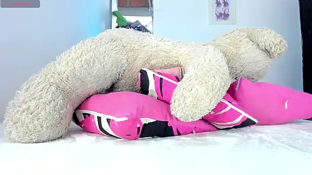 briitany hot online show from 12, 11, 2025