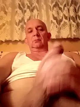 Snapshot of bigcock_marusz chatting on 18, 12, 2024 bigcock marusz online show from 18, 12, 2024