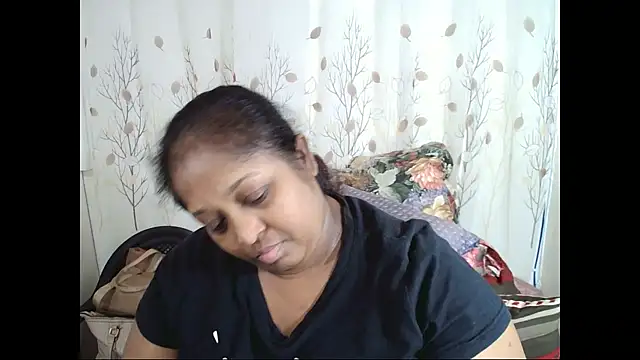 Snapshot of Indiantasha chatting on 8, 10, 2025 Indiantasha online show from 8, 10, 2025