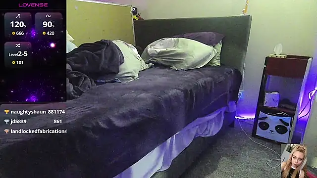 Blondiewithanass online show from 13, 1, 2026