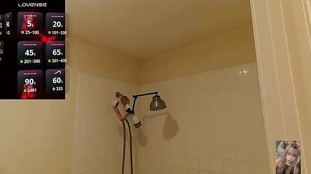 Blondiewithanass online show from 4, 6, 2026