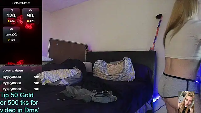 Blondiewithanass online show from 22, 6, 2026