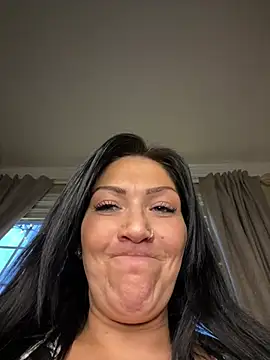 LittleMissEeve online show from 5, 5, 2026
