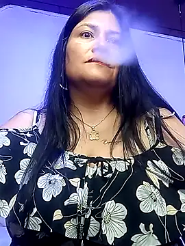 Snapshot of salomexlove_20 chatting on 28, 10, 2025 salomexlove 20 online show from 28, 10, 2025