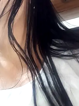 Snapshot of salomexlove_20 chatting on 12, 11, 2025 salomexlove 20 online show from 12, 11, 2025