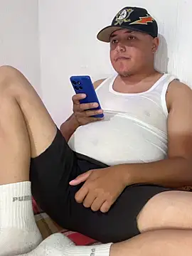 Snapshot of BigBoyShadez chatting on 1, 10, 2025 BigBoyShadez online show from 1, 10, 2025