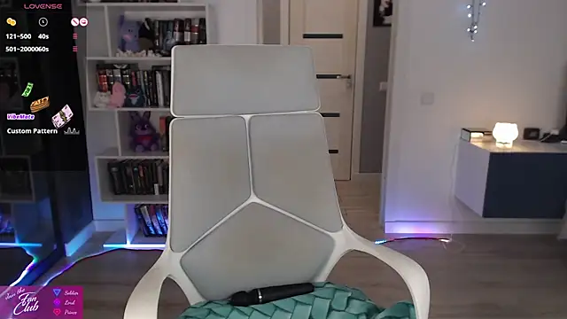 Emma Bryan online show from 15, 2, 2026