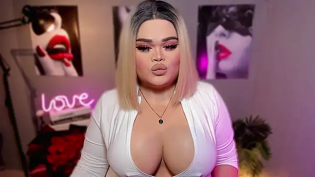 KarolinaThompson online show from 22, 10, 2025