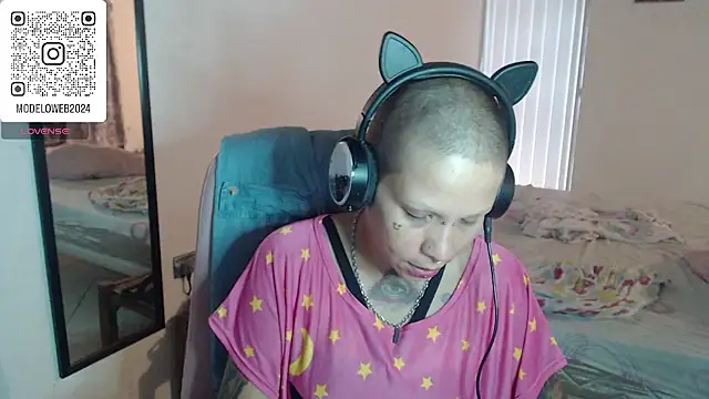 moon cat85 online show from 6, 3, 2025