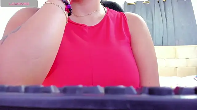 Snapshot of sweetfabianaxl chatting on 13, 3, 2026 sweetfabianaxl online show from 13, 3, 2026