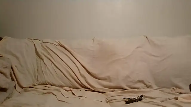 Snapshot of beautylovess chatting on 18, 6, 2026 beautylovess online show from 18, 6, 2026