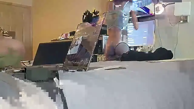 Snapshot of txsweets chatting on 18, 10, 2025 txsweets online show from 18, 10, 2025