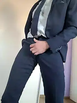 Snapshot of Justforoneday chatting on 4, 11, 2025 Justforoneday online show from 4, 11, 2025