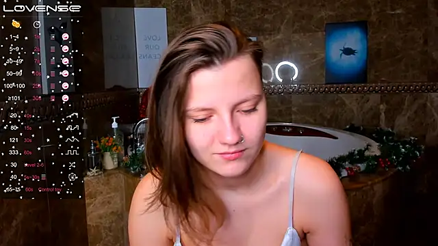 Snapshot of MelindaTin chatting on 29, 12, 2024 MelindaTin online show from 29, 12, 2024