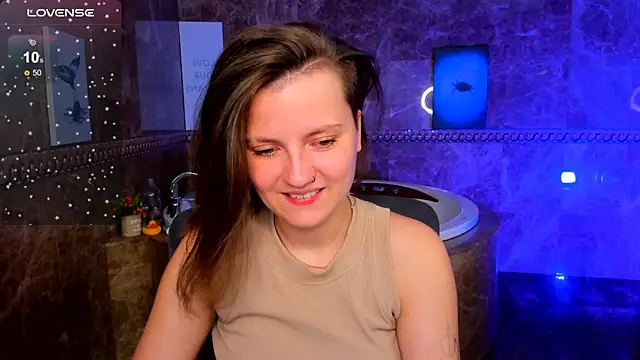Snapshot of MelindaTin chatting on 13, 6, 2026 MelindaTin online show from 13, 6, 2026