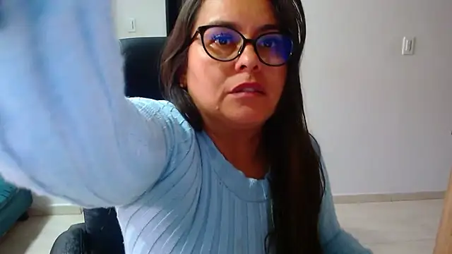 Ixchel Anaid online show from 13, 3, 2025