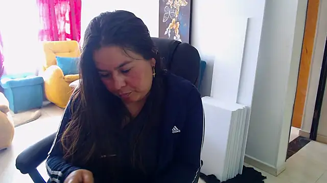 Ixchel Anaid online show from 26, 9, 2025