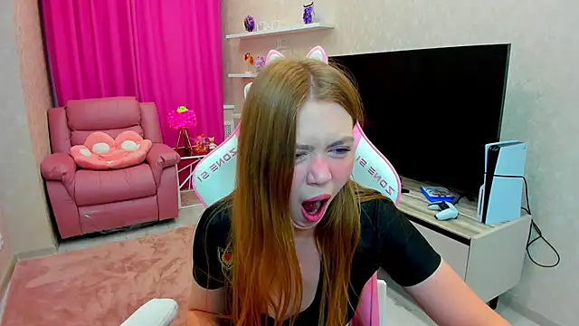 Strawberrye online show from 17, 10, 2025