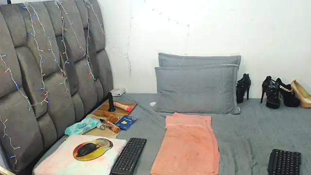 Snapshot of Tits__sweet chatting on 11, 2, 2025 Tits  sweet online show from 11, 2, 2025