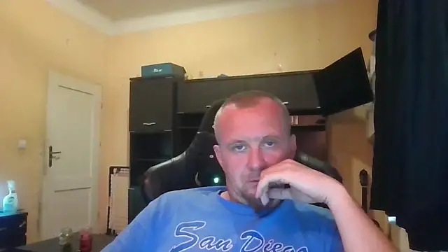 MrWhitePL online show from 4, 6, 2026