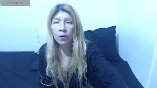 Dulce-Bella online show from 8, 5, 2026