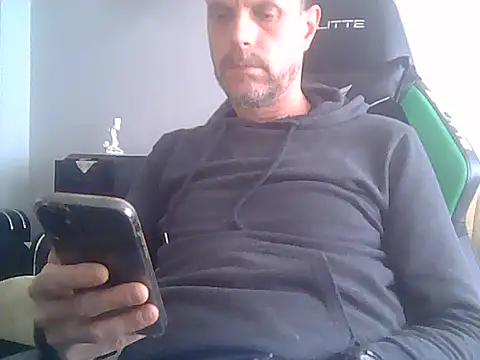 Snapshot of boran34 chatting on 21, 12, 2025 boran34 online show from 21, 12, 2025