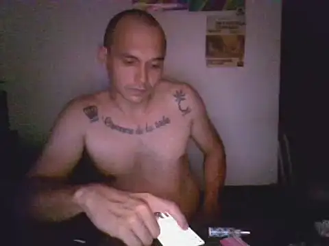 Snapshot of universitario-col chatting on 7, 3, 2025 universitario-col online show from 7, 3, 2025