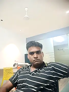 Snapshot of Javedmax chatting on 30, 10, 2025 Javedmax online show from 30, 10, 2025