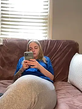 jaseyrae online show from 9, 5, 2026