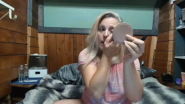 lisaxlovexxx online show from 18, 5, 2026