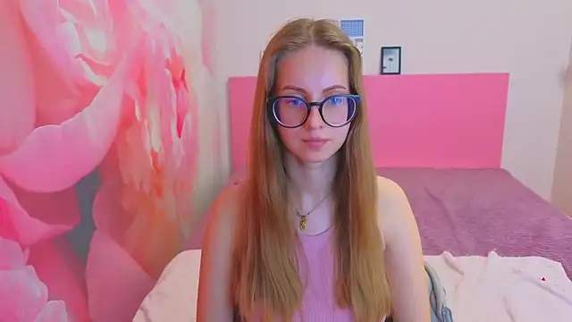 AliceAdams online show from 8, 5, 2026