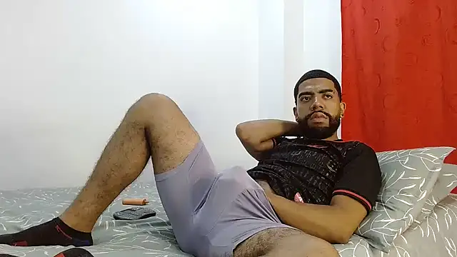 Snapshot of Aroon_Stonne chatting on 9, 12, 2024 Aroon Stonne online show from 9, 12, 2024